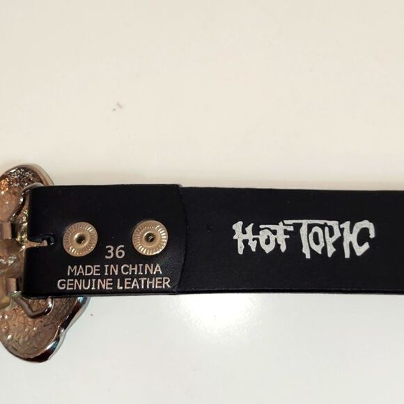 Hot Topic Green 4 Leaf Clover Skull Bones Belt 36 - Picture 2 of 4